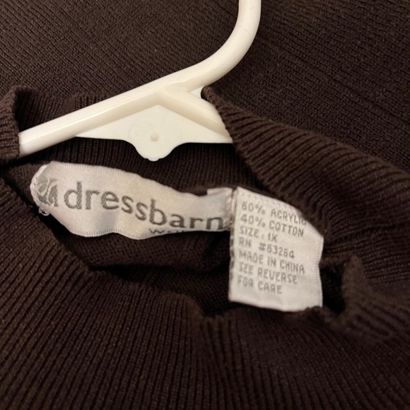 Women’s Sweater - Picture 3 of 4